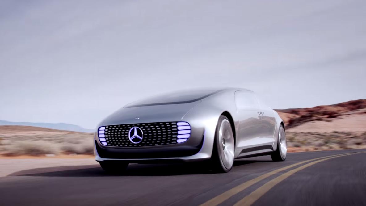 Daimler og Qualcomms samarbeid kan også få betydning for selvkjørende biler. Dette er den selvkjørende Mercedes-konseptbilen F 015. Foto: Mercedes-Benx/YouTube