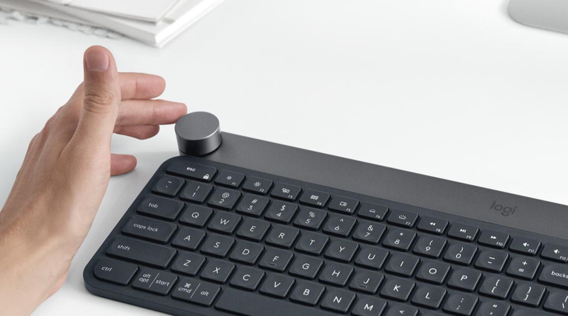 Logitechs nye tastatur har en dreieknott på siden
