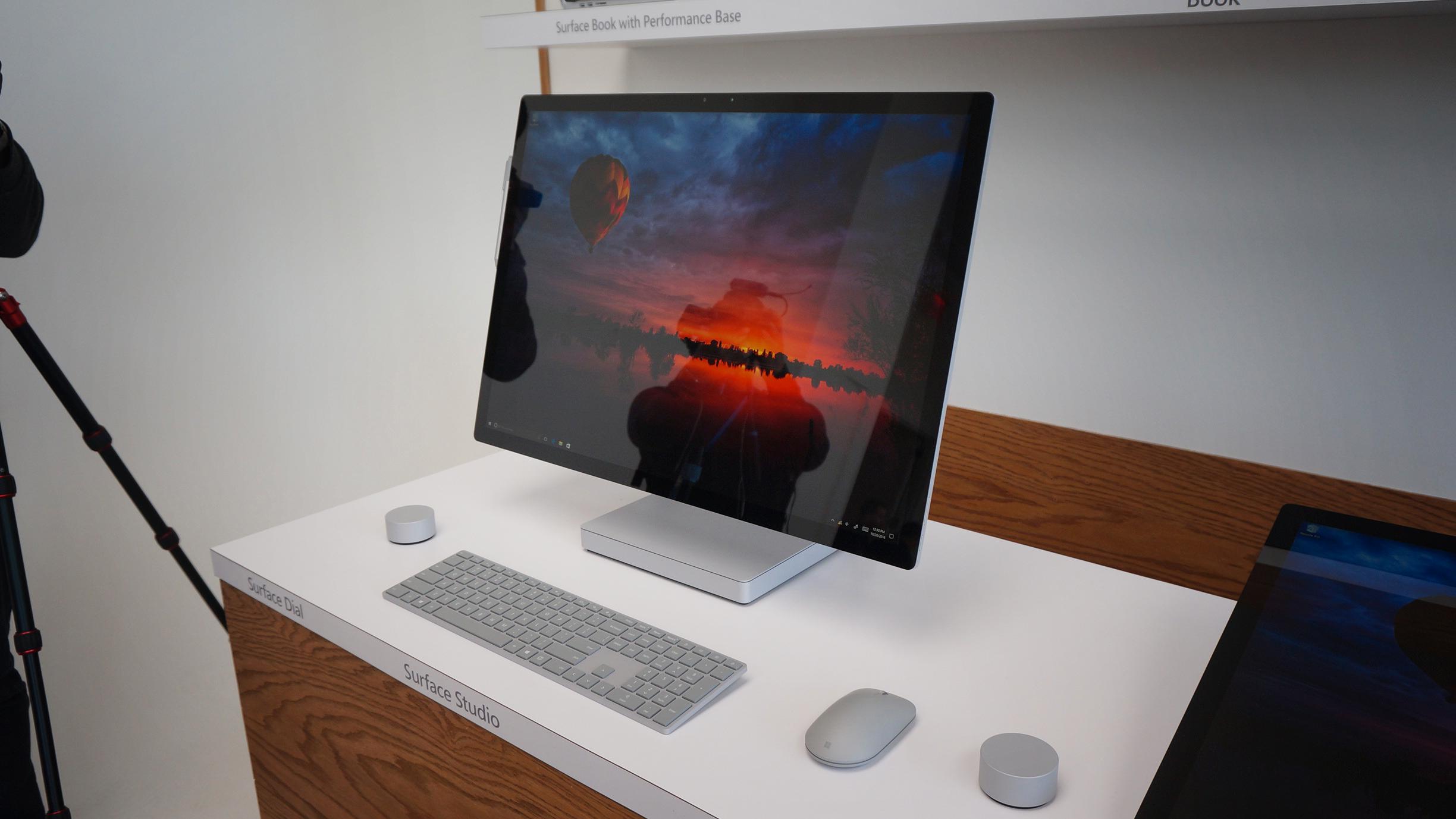 Microsofts unike Surface Studio er nå i norske butikker