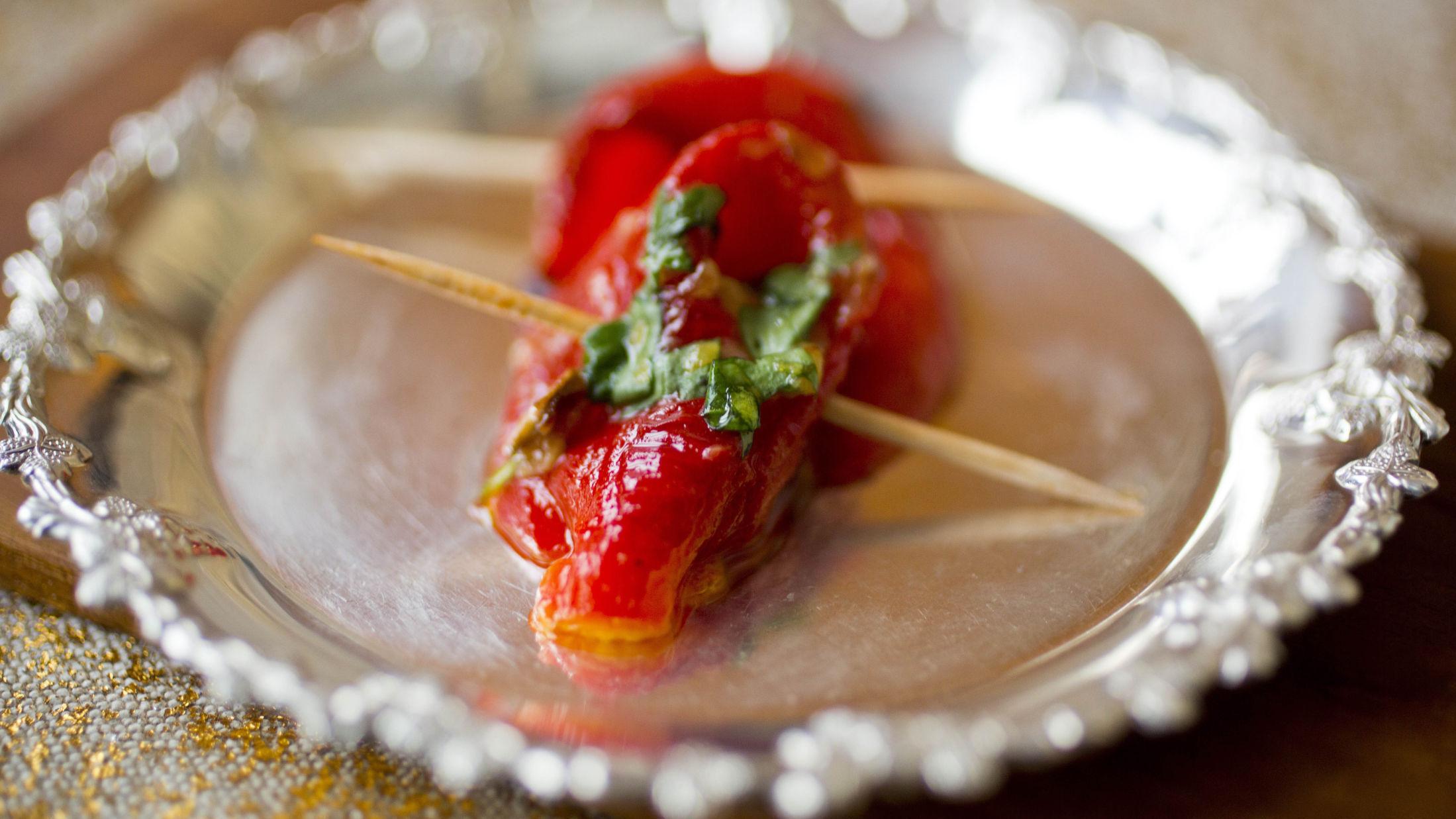 ENKELT: Bakt paprika er noe av det enkleste og mest smaksfulle du finner. Foto: Sara Johannessen