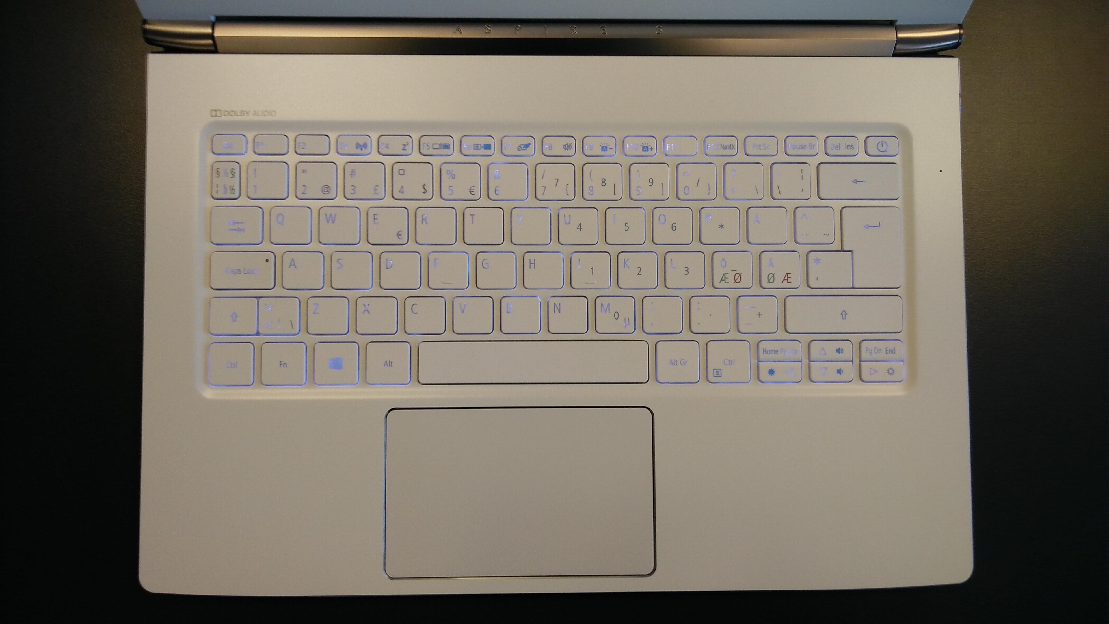 Slik ser Aspire S13 ut med nordisk tastatur.