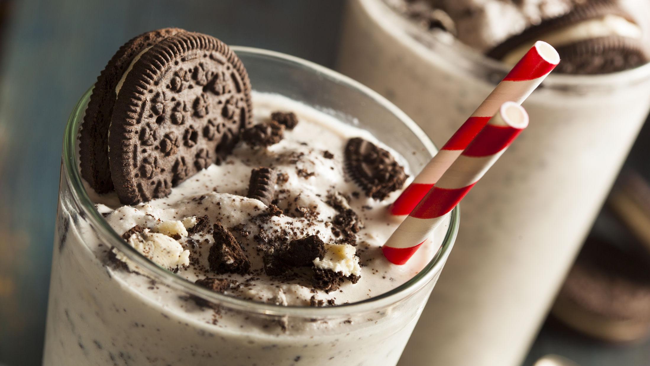FORFRISKENDE: Rist løs! Du finner alle våre milkshake-oppskrifter her. Foto: Shutterstock