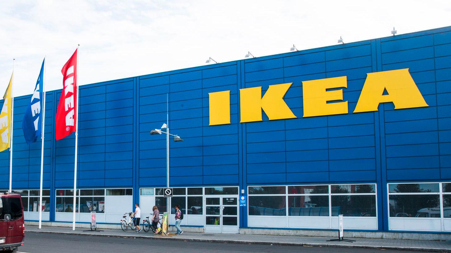 VIL FÅ NED MATSVINNET: IKEA skal halvere matsvinnet med halvparten, blant annet ved å notere ned alt som kastes. Foto: Frode Hansen/VG