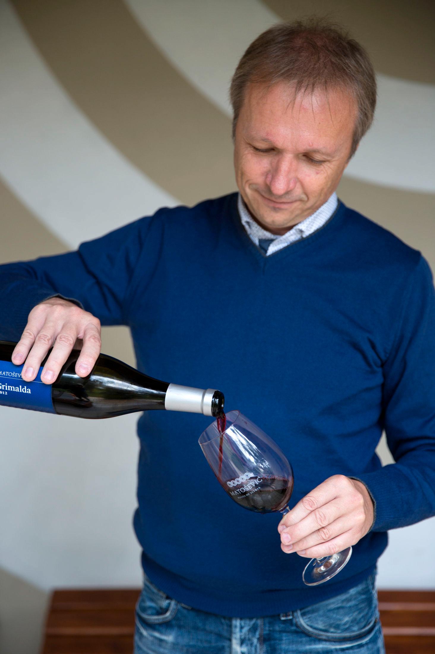 VIN: Ivaca Matosevic er en av Istrias fremste vinmakere. Grimalda er en av de populære vinene fra hans vinhus, Mato. Foto: Annika Goldhammer