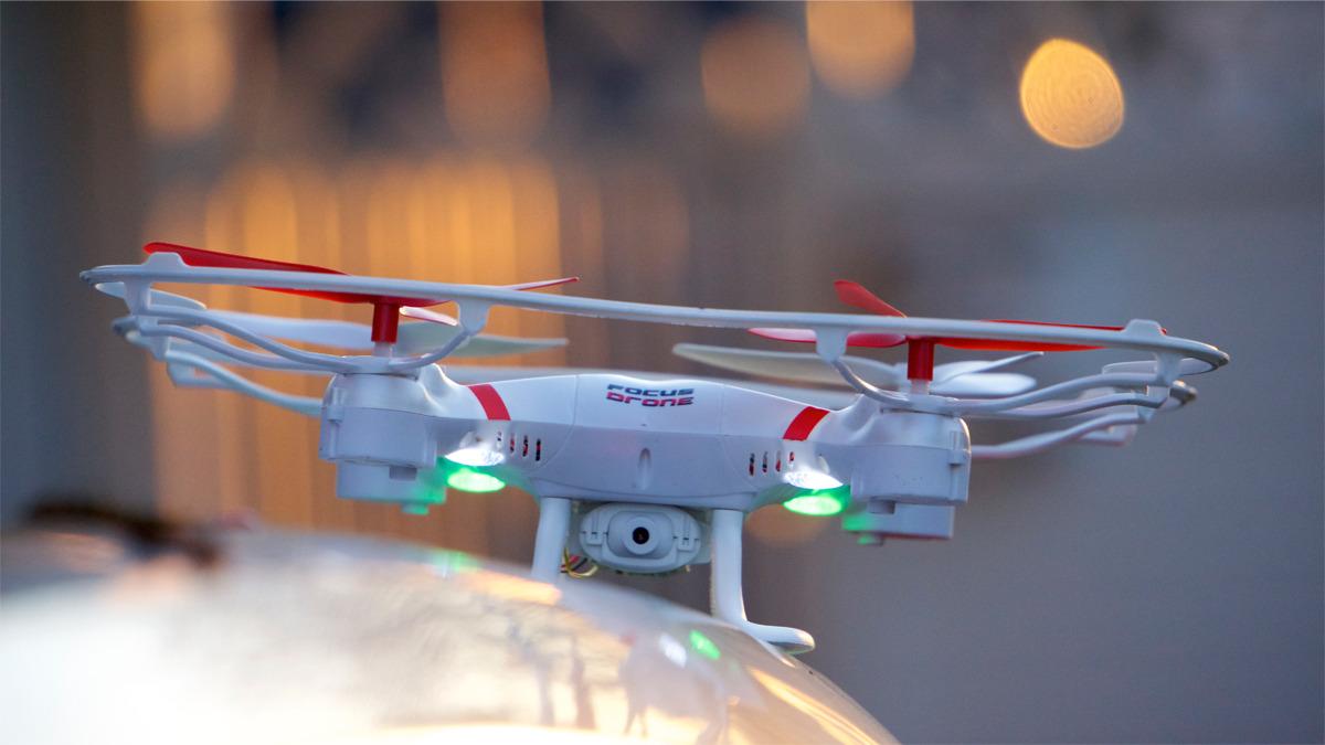 Focus Drone er en svær drone, og egner seg best ute. Foto: Torstein Norum Bugge, Tek.no