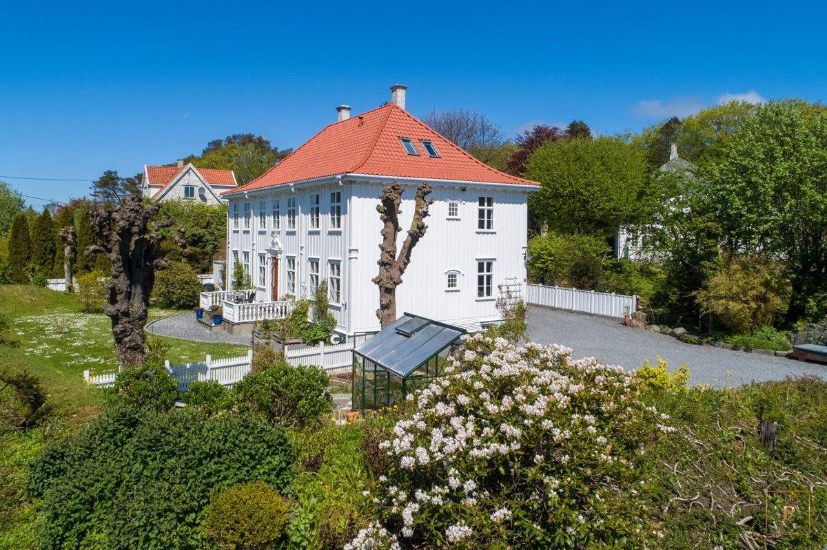 DRØMMEHUS: Den store villaen i Haugesund sentrum. 