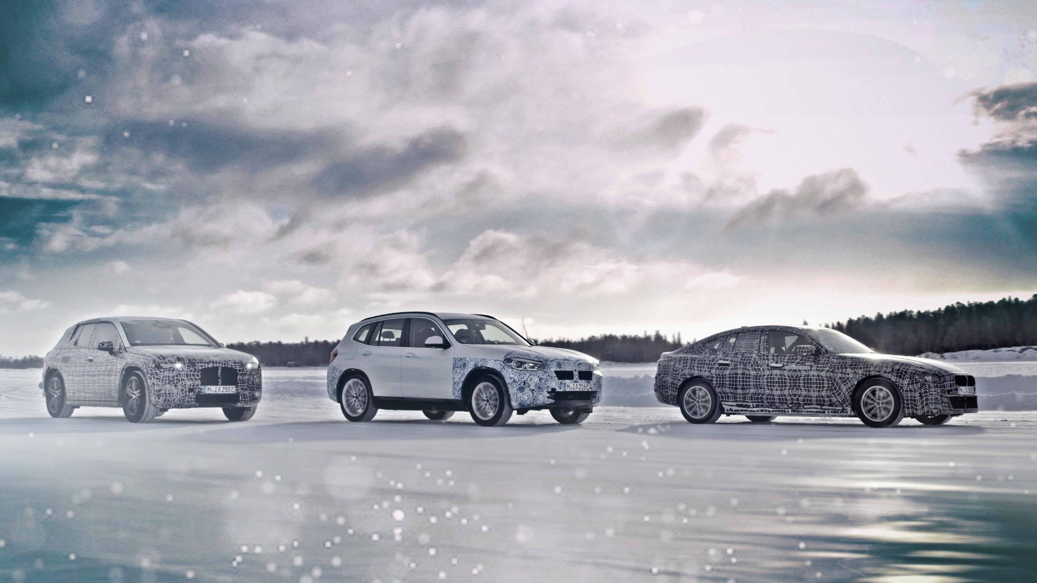BMW viser frem den nye elbilen i4 på vintertesting i Sverige