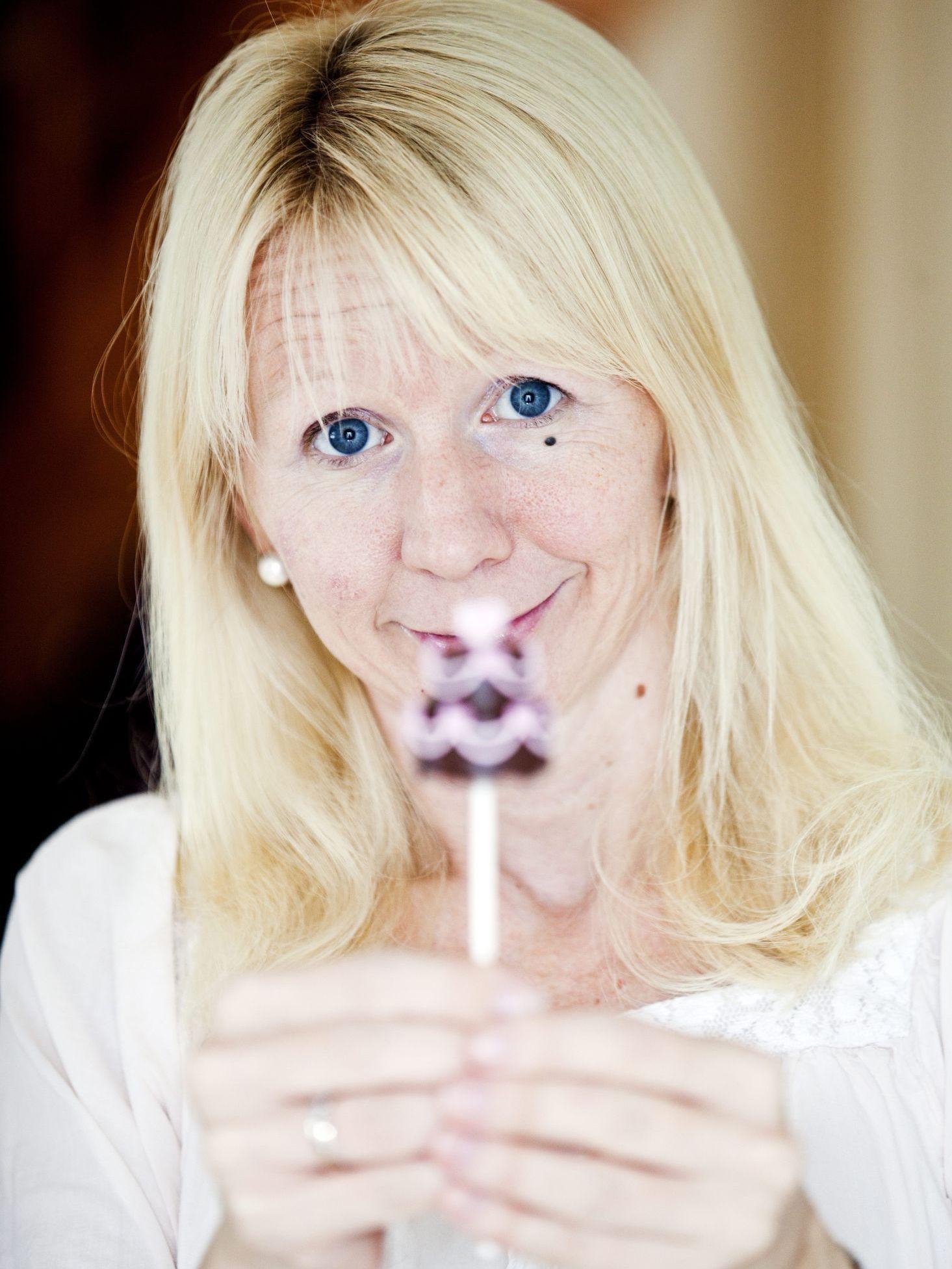 BAKEGLAD: Den populære matbloggeren Anne Brith Davidsen var også en av finalistene i årets sesong av TV3s «Hele Norge baker». Foto: Sara Johannessen/VG