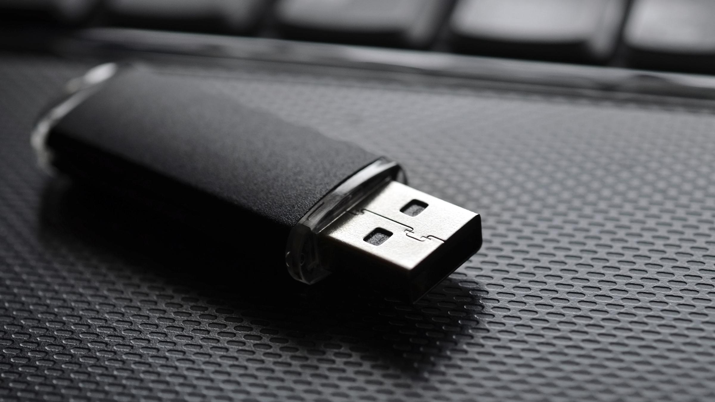 Så sannsynlig er det at noen vil snoke på USB-pinnen din hvis du mister den