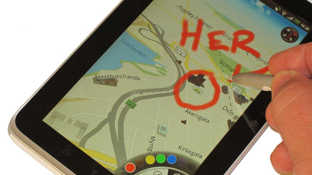 Skjermbildet du tegner på kan du sende som et hvilket som helst annet bilde, via Bluetooth, e-post eller andre delingstjenester. Her tegner vi på et bilde fra applikasjonen Places, som gir navigasjon på HTC Flyer.