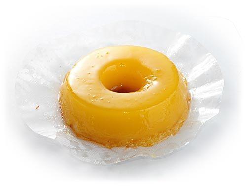 BRASILIANSK DESSERT: Quindim er en populær dessert i Brasil som enkelt røres sammen og stekes i ovnen. Foto: Wikipedia Commons