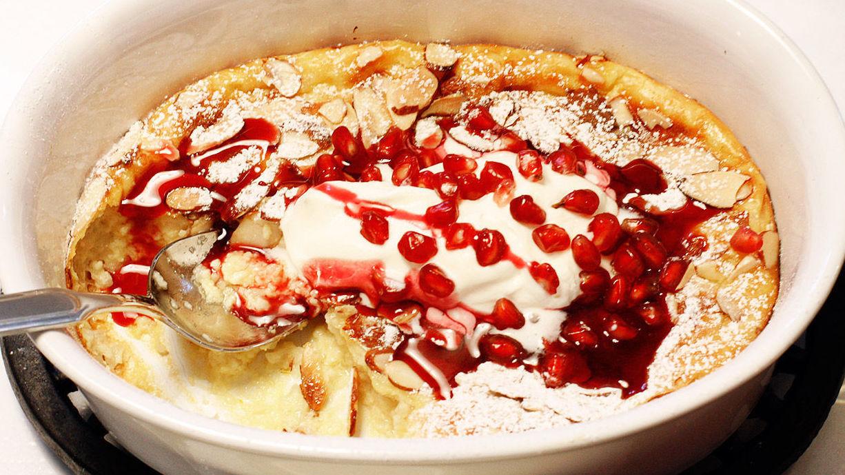 RESTEGODT: Har du rester av risengrynsgrøt kan du bruke det i denne nydelige desserten. Foto: Gry Nordvik Karlsen