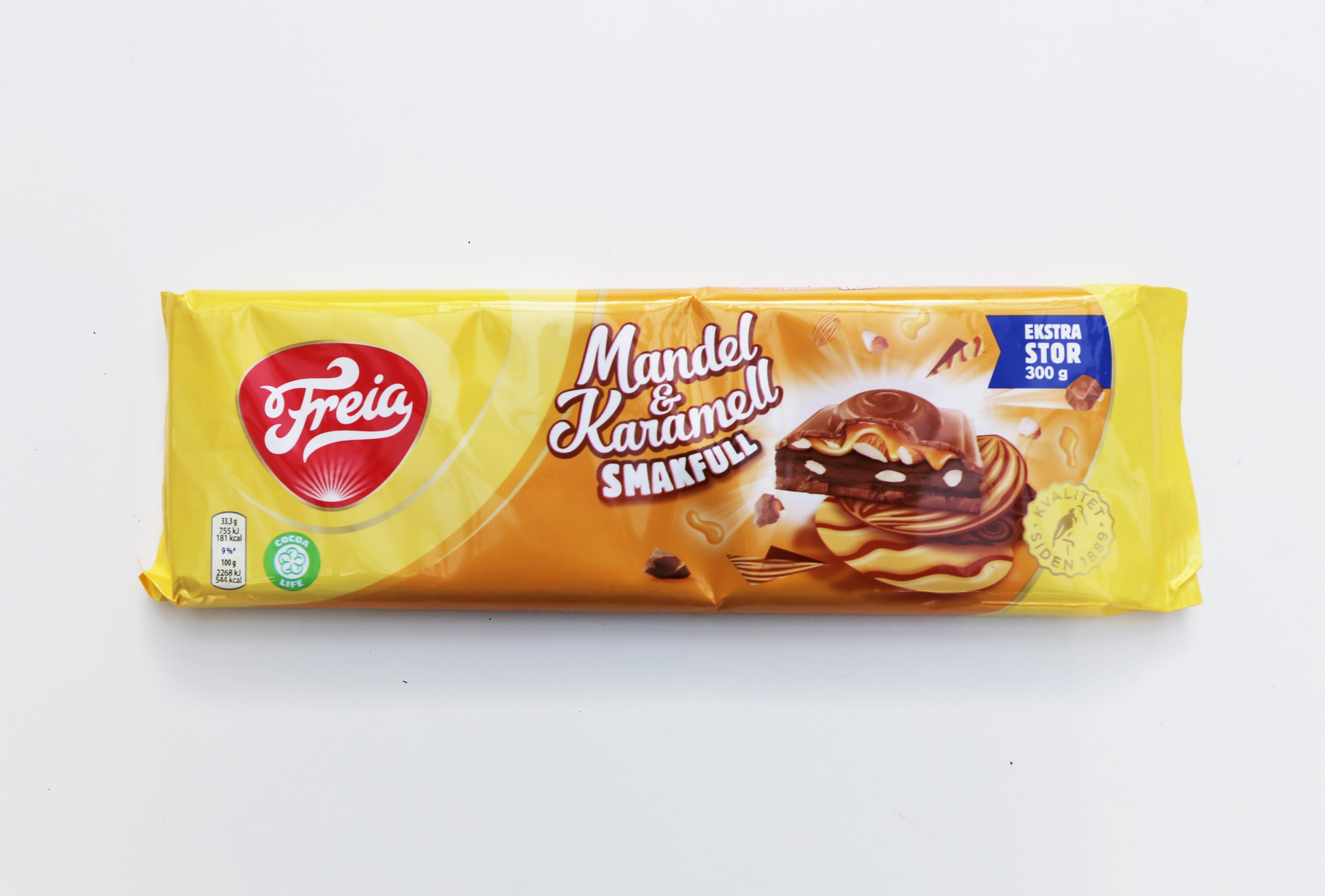 STOR OG GOD: Freias nye tilskudd i melkesjokolade-familien er 300 gram. En vanlig melkesjokoladeplate er 200 gram. 