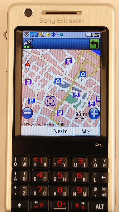 Sony Ericsson P1i laster ned sine kart fra internett underveis.