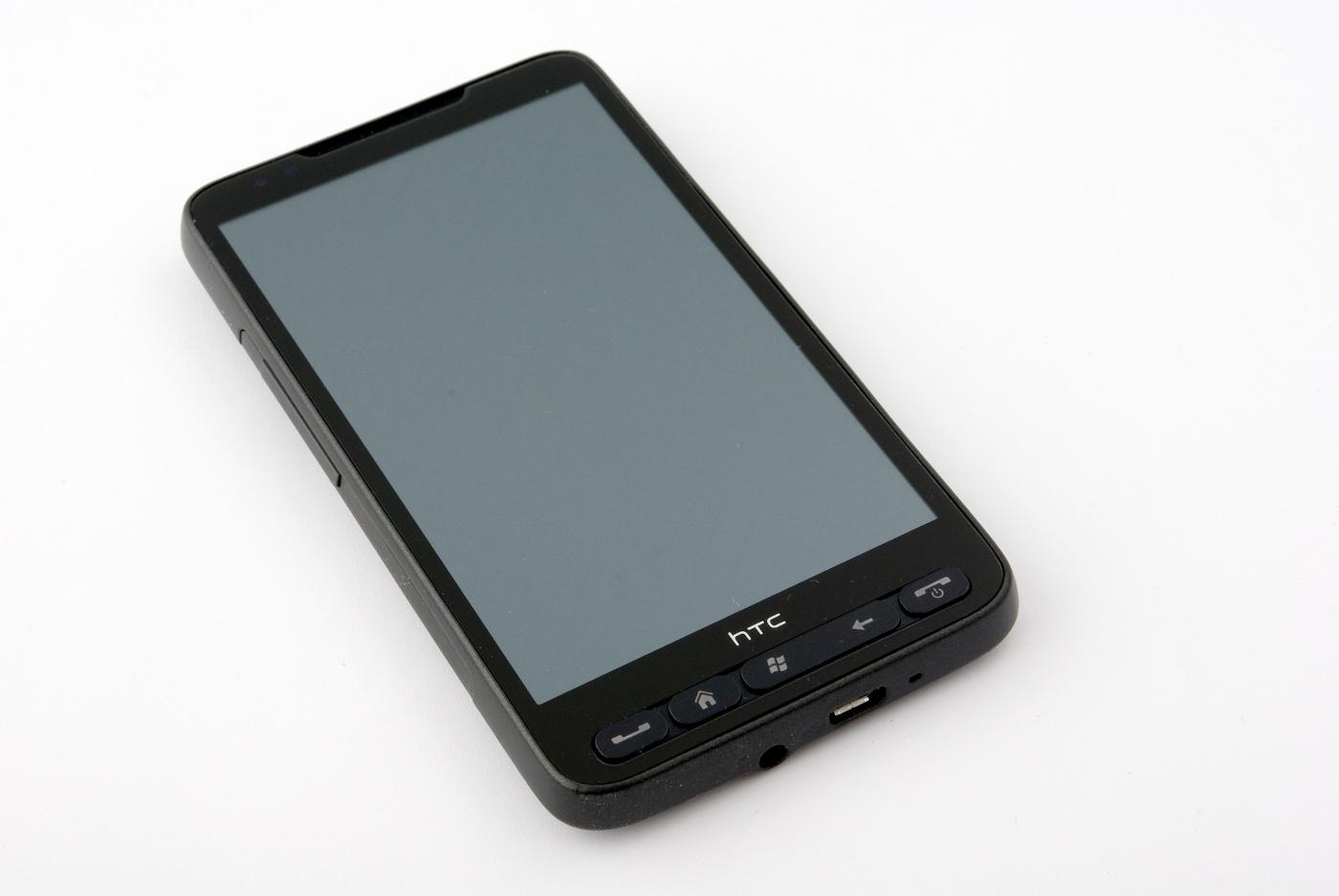 HTC HD2 ble i utgangspunktet levert med Windows Mobile 6.5. I ettertid har den blitt en hackeryndling.