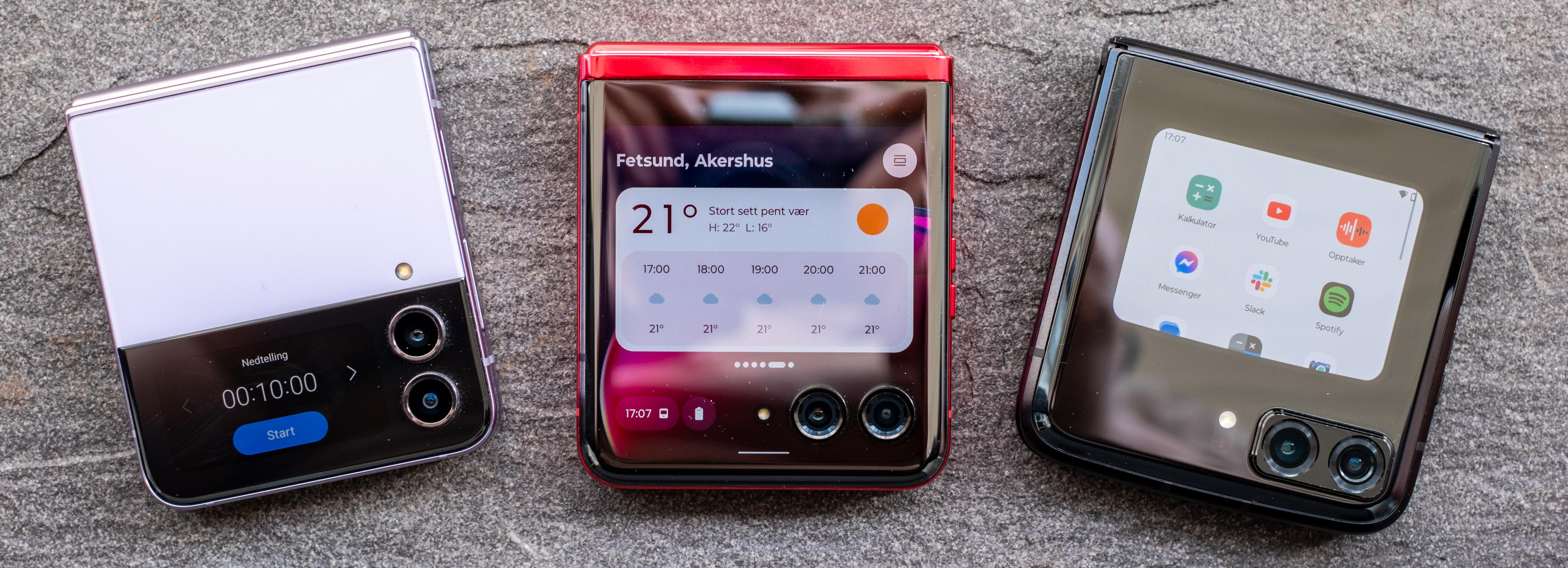 Fra venstre: Samsung Galaxy Z Flip 4, Motorola Razr Ultra og Motorola Razr (2022). Samsungen er vanntett, men Razr Ultra er den eneste som nærmer seg en vanlig telefon i bruk også når den er klappet sammen.